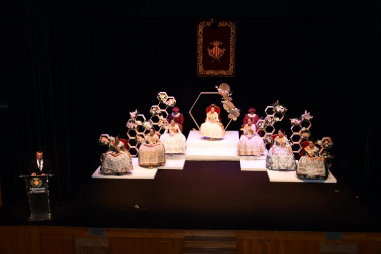 Certificat de participació en el pregó i imposició de bandes de la cort d'honor 2025