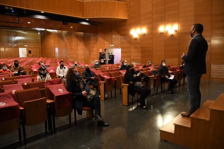 26 nous conserges treballaran en col·legis, SME i mercats gràcies al programa ECOVID per a ocupar a aturats