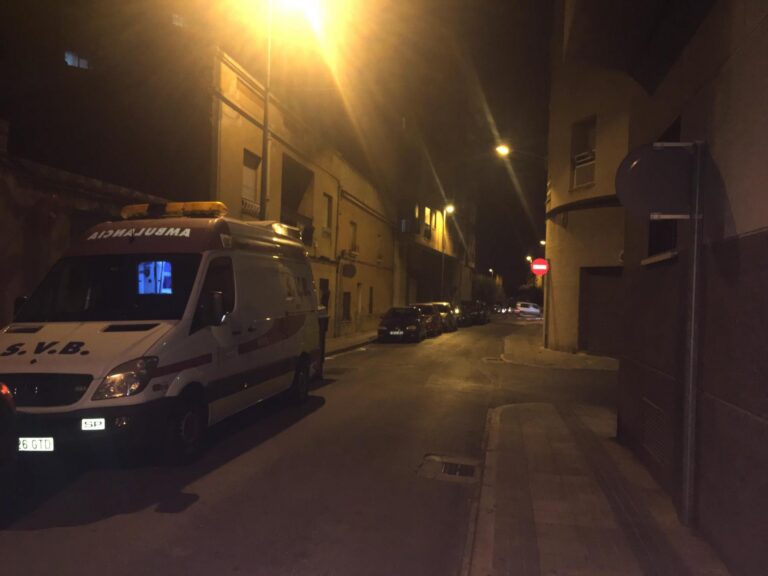 Una menor intenta suïcidar-se en la seua vivenda, ubicada al carrer Borriol