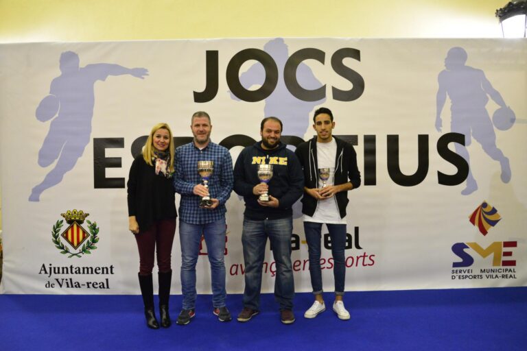 Esports entrega els guardons als campions de les lligues locals de la passada temporada