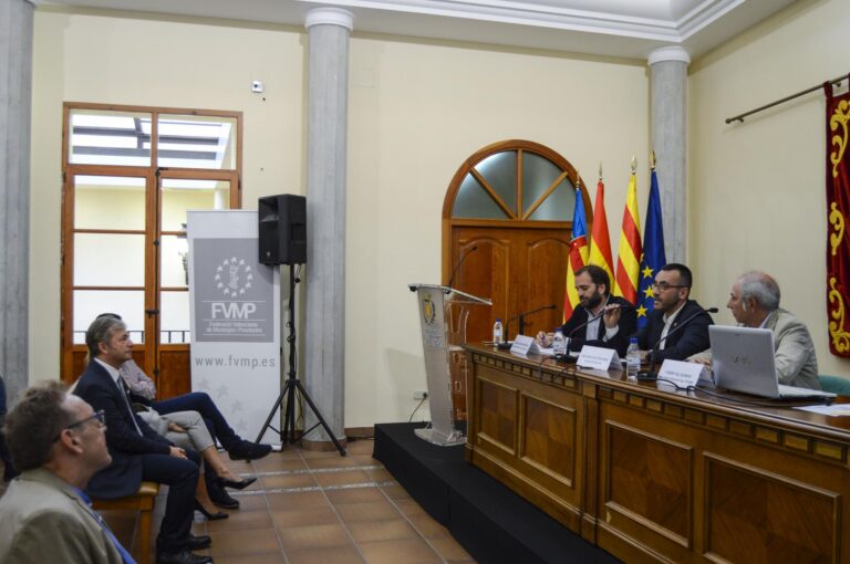 La ciutat acull una trobada de municipis per la memòria històrica per a avançar en polítiques de restitució