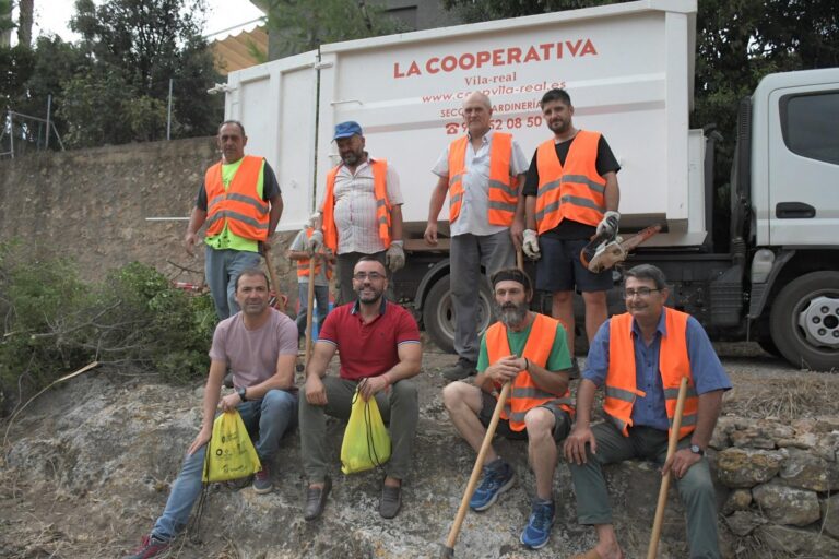Vila-real implica els treballadors de l'atur agrari en la neteja i manteniment de l'entorn del riu Millars