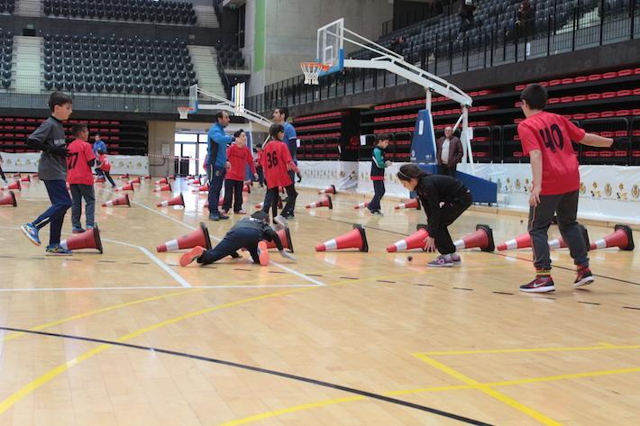 Un centenar de xiquets participen en la Jornada de Pilota Valenciana Multiesport Escolar