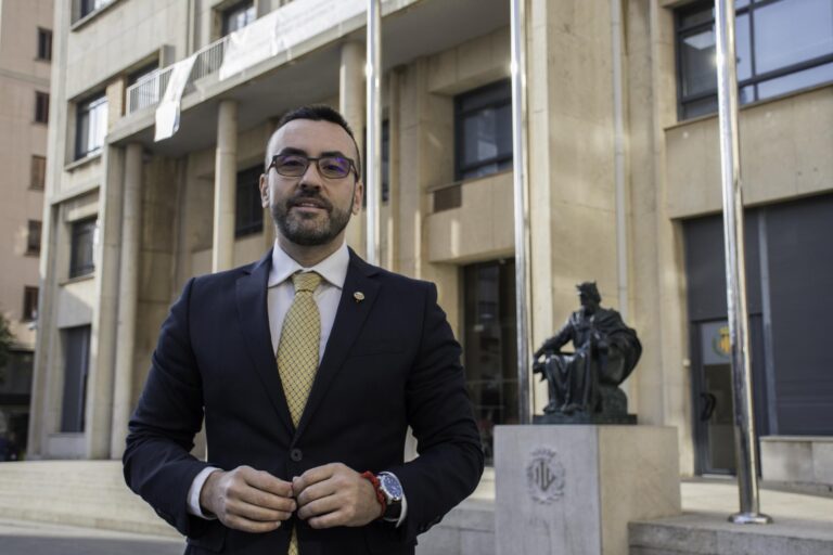 Benlloch insta a que es garantisquen els descomptes del transport public per als veïns de Vila-real