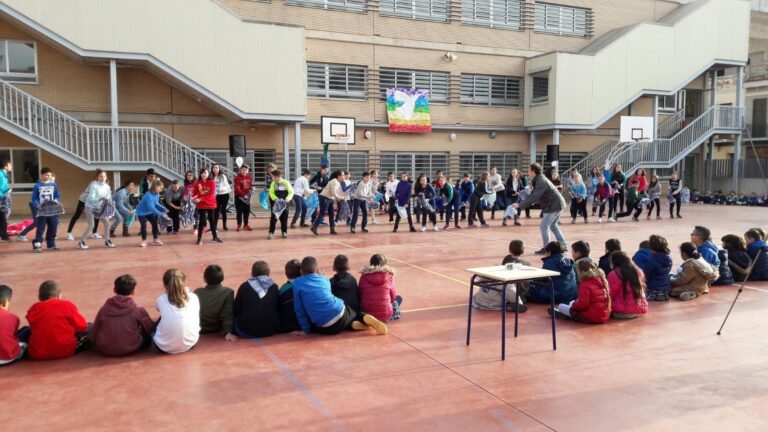 Els col·legis de Vila-real celebren el Dia de la Pau