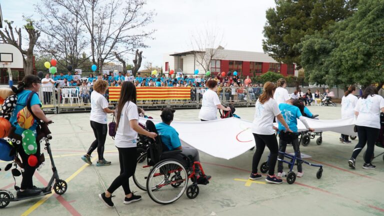 El col·legi d’Educació Especial La Panderola ha inaugurat hui els 5é jocs adaptats de la Panderola