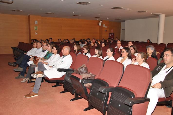 Consens en la Plana per a establir una ruta assistencial professional per a atendre persones amb cures pal·liatives