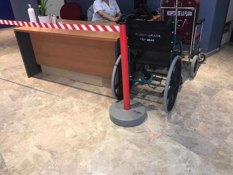 CSIF demana la instal·lació de mampares envidrades separadores en hospitals com el de la Plana