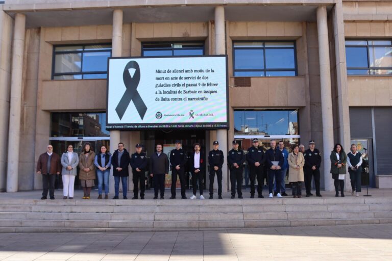 Minut de silenci per la mort dels guàrdies civils a Barbate
