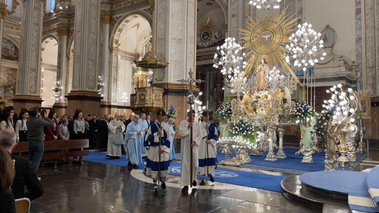 La Festa Principal de les Filles de Maria Immaculada reuneix autoritats religioses i civils a la ciutat