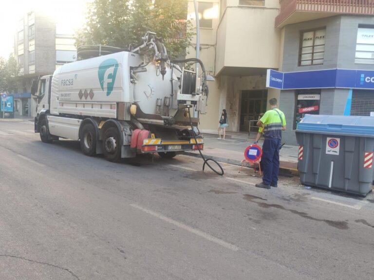 Actuacions a les avingudes França i Tàrrega de Vila-real per evitar inundacions davant una gota freda
