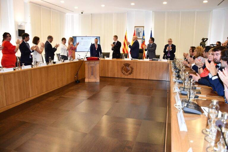 Benlloch dona a conéixer el seu nou govern local per continuar consolidant la nova Vila-real del segle XXI