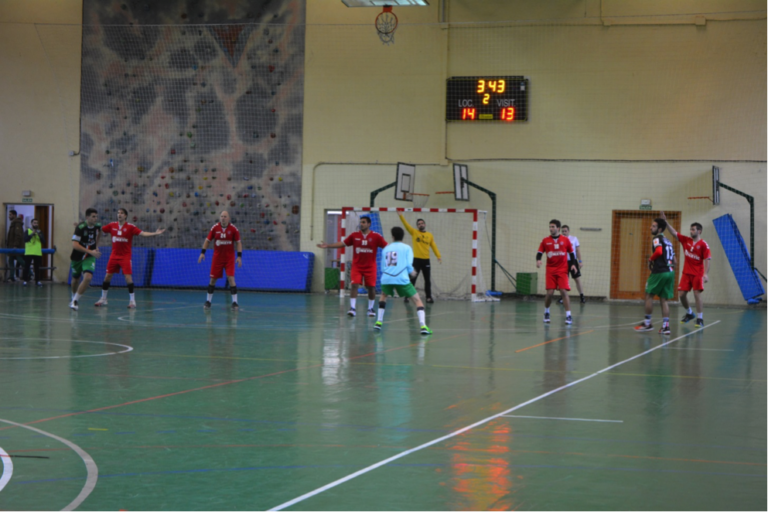 El BM Vila-real perd a Nules per tan sols un gol i en un intens encontre (24-23)