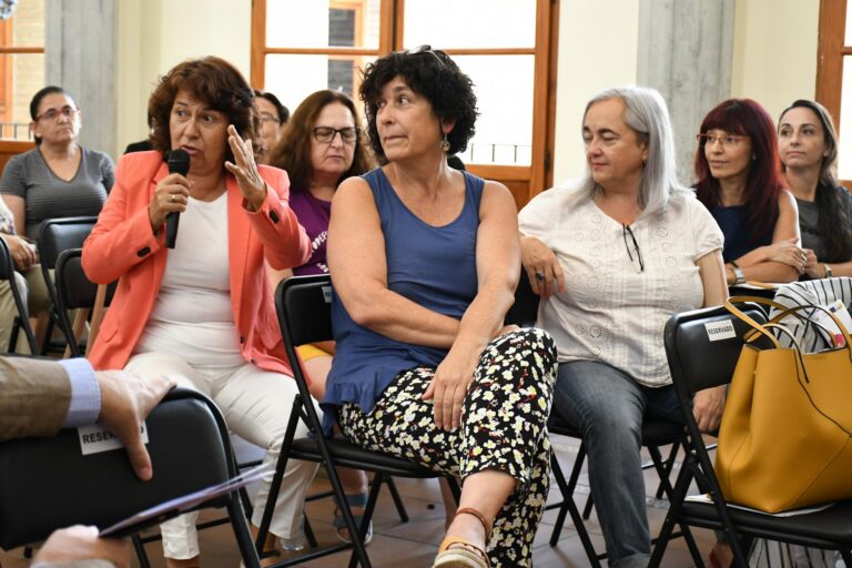 Tots Units impulsa la inserció laboral de dones de grups de risc a través del programa 'Ocupa’t amb nosaltres'