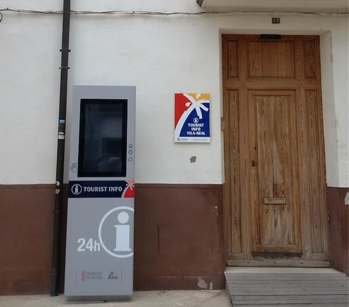 El PP acusa a Benlloch de perjudicar el comerç tancant l'oficina de turisme a l'agost 