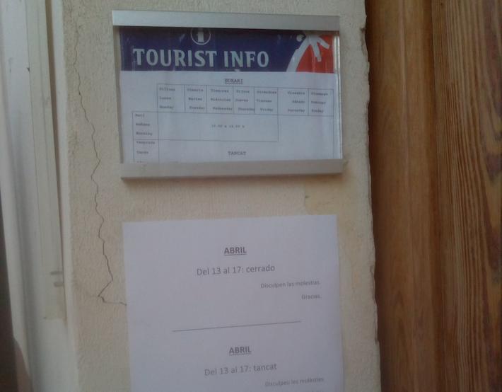 Cs lamenta que l’Oficina de Turisme “agafe vacances del 13 al 17 d’abril, Setmana Santa”