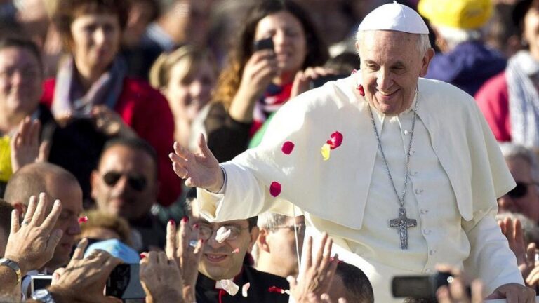 El Papa Francisco rebrà en la Ciutat del Vaticà al Villarreal CF el pròxim dijous