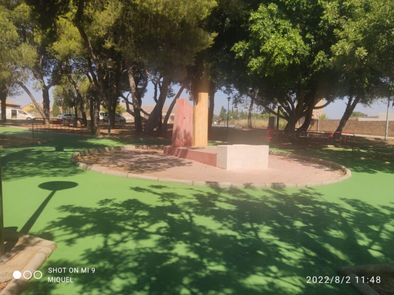 Serveis Públics segueix treballant en la millora de les zones verdes de la ciutat