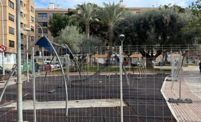 El PP de Vila-real denuncia dos mesos de retard en les millores dels parcs infantils
