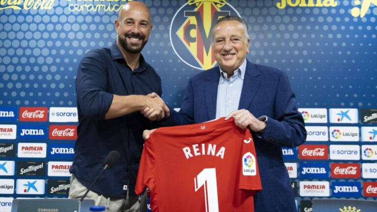 Pepe Reina: "Vinc al Villarreal per a retirar-me en casa i ajudar en tot"