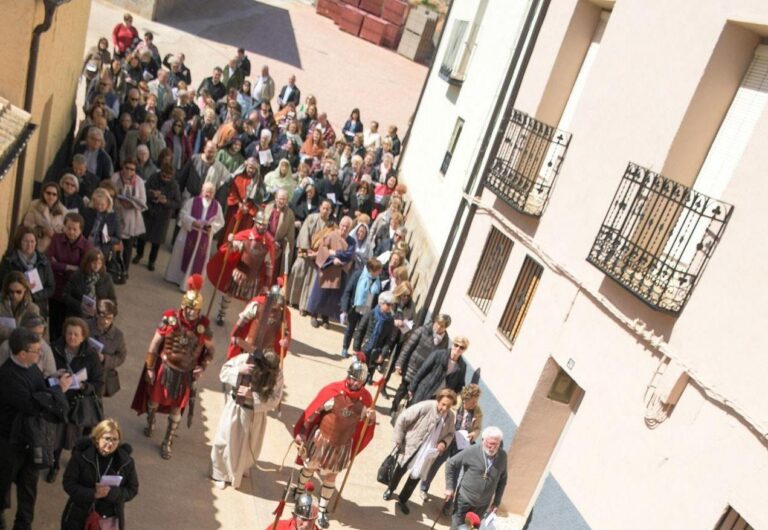 Vila-real prepara ajudes per a entitats que suspenguen actes pel coronavirus i adquireix 300 dispensadors d'alcohol