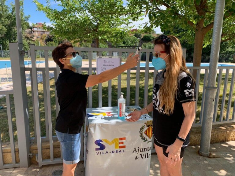 El Servei Municipal d’Esports permet l’accés a públic i acompanyaments en entrenaments