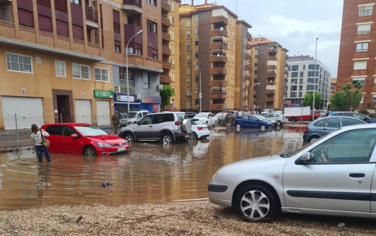 La pluja deixa més de 70 litres per metre quadrat a Vila-real des de la mitjanit