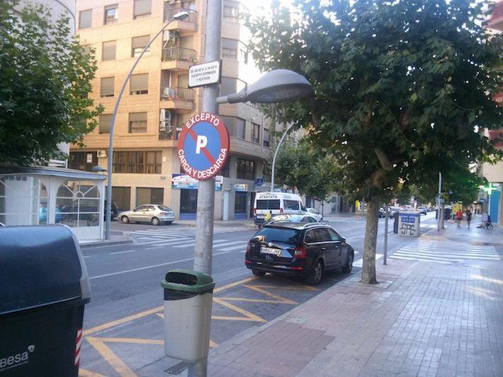 La Policia Local inicia una campanya de control i vigilància en zones de càrrega i descàrrega fins al 19 d’agost