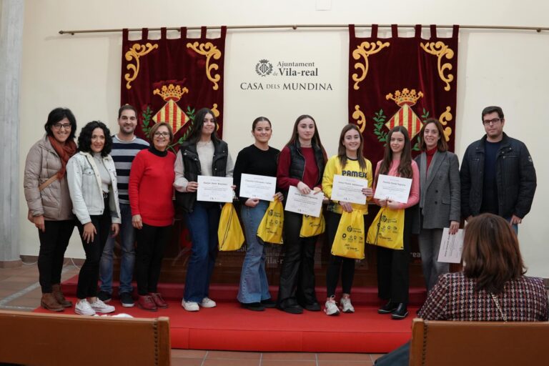 La regidoria de Cultura lliura els premis del concurs ‘Conta’ns la teua història