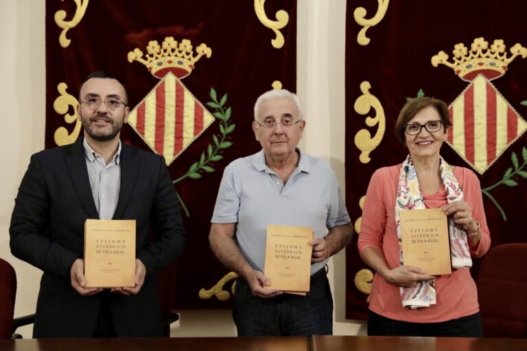 Vicent Gil presenta el facsímil i l'estudi crític del 'Epítome histórico de Vila-real' 