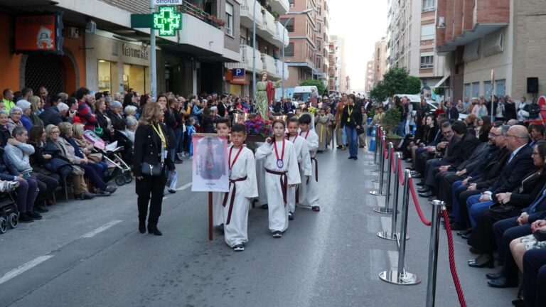 Vila-real celebra la XVI Processó Infantil i Juvenil