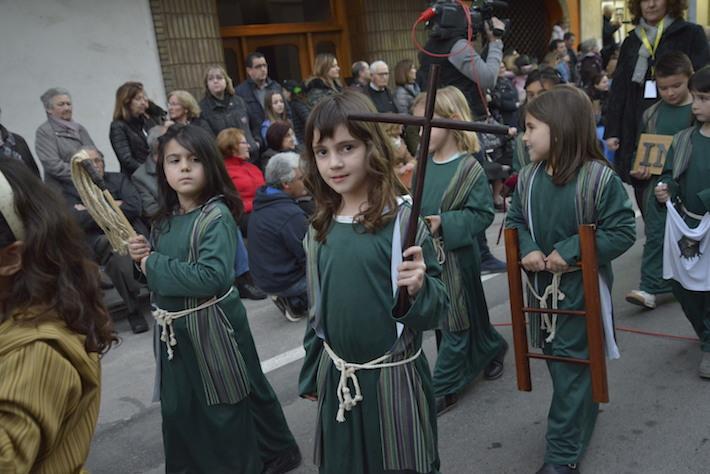 La processó infantil-juvenil de la Confraria de Santa Maria Magdalena dóna el tret d’exida a la Setmana Santa 