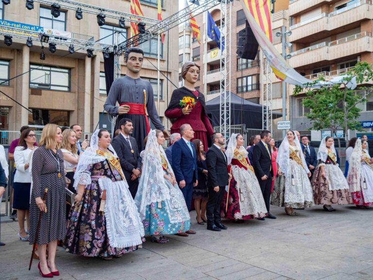 Els vila-realencs conmemoren a Sant Pasqual amb una multitudinària Processó