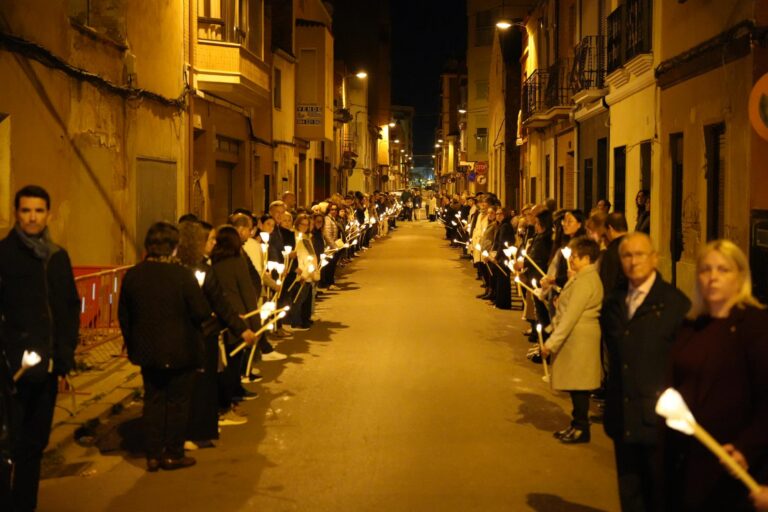 El Divendres Sant ompli Vila-real de recolliment, tradició i espiritualitat