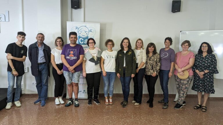 Deu persones amb diversitat funcional comencen a treballar gràcies al programa d’inserció de XiCaEs