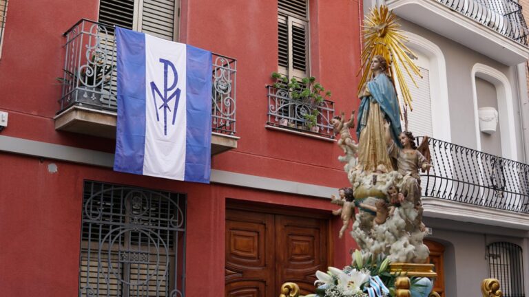 La Puríssima del Poble celebra el seu dia gran i ompli els carrers de Vila-real
