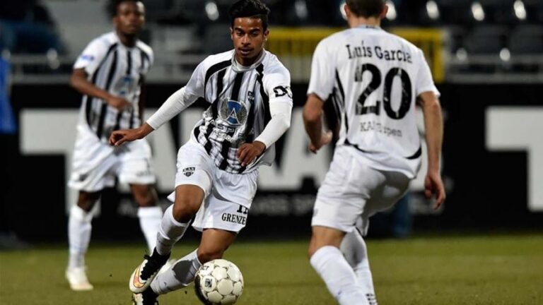 El Villarreal fitxa al davanter qatarí Akram Afif