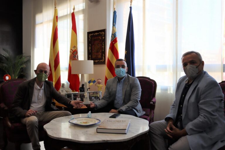 El periodista vila-realenc Raúl Puchol assumeix la direcció de les emissores provincials COPE i Cadena 100