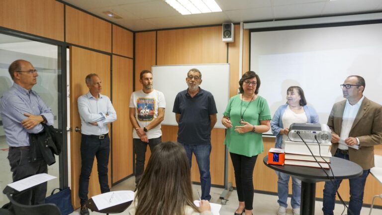Vila-real rep els participants del programa d’ocupació T’Avalem