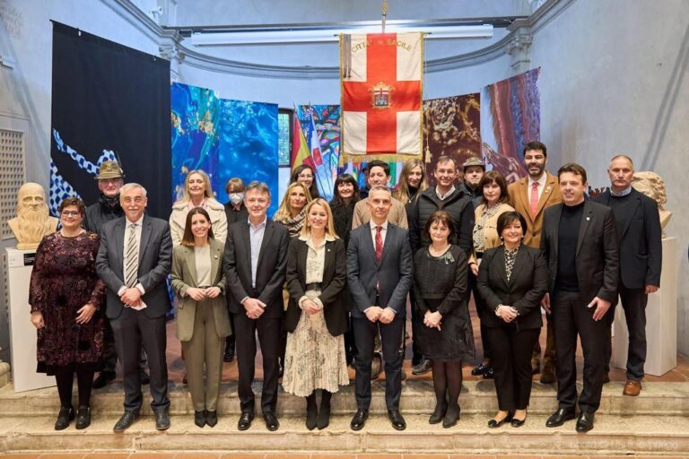 Vila-real i la ciutat italiana Sacile estrenyen llaços