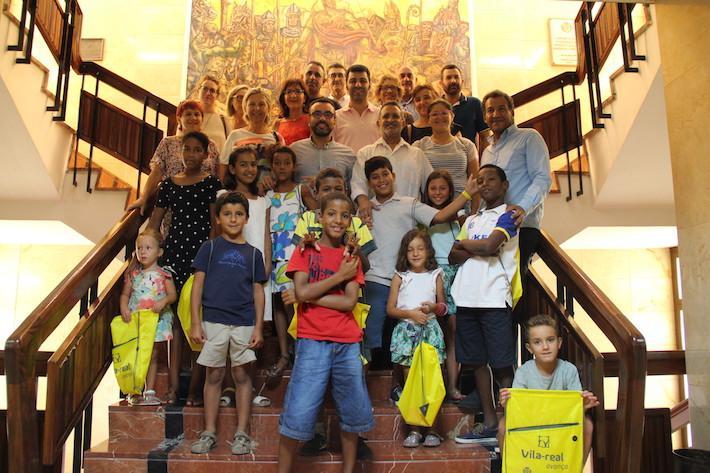 Arriben huit xiquets i xiquetes saharauis que passaran l'estiu amb famílies vila-realenques