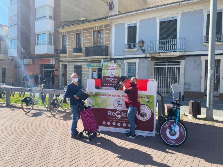 'Recicla tus aparatos' arriba a Vila-real per reutilitzar els aparells elèctrics i electrònics