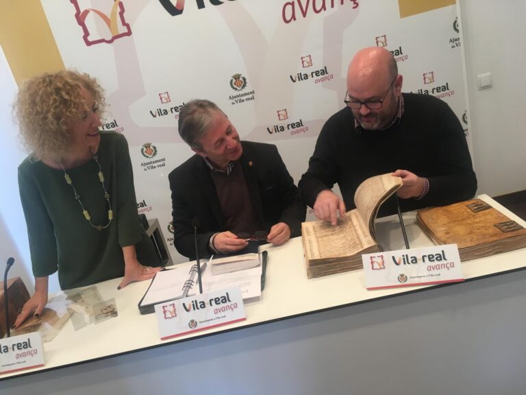 L’Institut Valencià de Restauració recupera sis llibres del XV i XVI que revelen l’evolució de l’entramat urbà