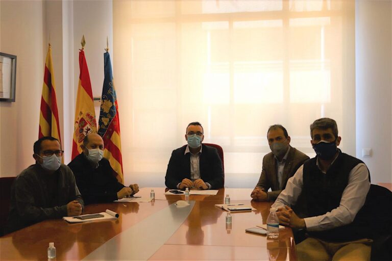 Vila-real ofereix a Ashiovi i Ucovi que se sumen a la taula del Pacte pel renaixement