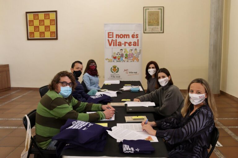 Vila-real i Castelló s’intercanvien campanyes de promoció d’ús del valencià 