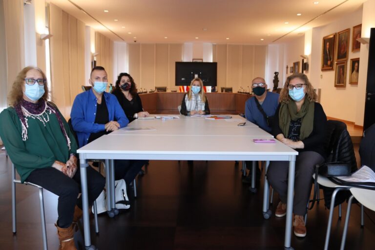 Vila-real busca solució als problemes de comunicació de les persones sordes, agreujats per la pandèmia