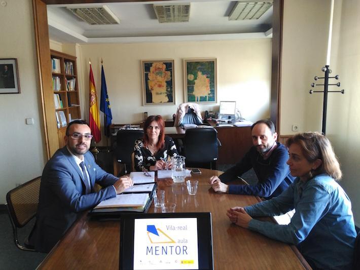 Benlloch presenta al Ministeri d'Educació el projecte de Mòduls d'Especialització d’FP Aula Mentor