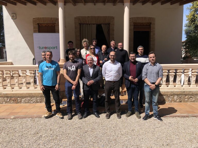 Turesport calfa motors de la primera fira de turisme esportiu de la província 