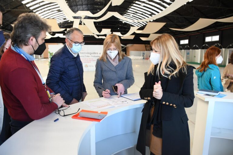 Vila-real perfila el dispositiu per a arrancar la vacunació massiva al personal docent a partir d’aquesta setmana