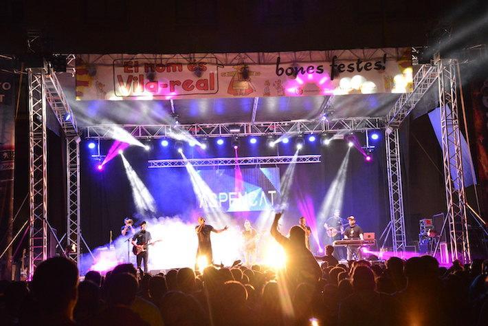 Vila-real reivindica el valencià amb el concert del Rock per la Llengua 